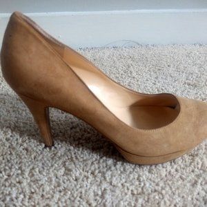 Marc Fisher Sydney Light Natural Suede Heels - Size 10